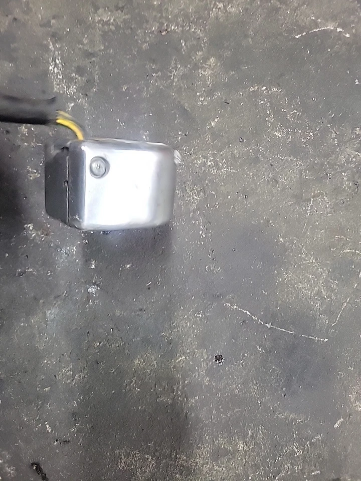 Interruptor de manillar izquierdo Kawasaki Vulcan Mean Streak VN 1500 2002 2003 OEM Foto 3 de 4