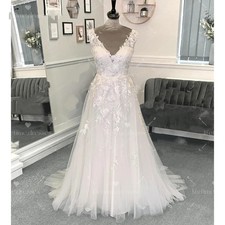 Sleeveless A Line Tulle Wedding Dress Floral Appliques Long Train Bridal Gown