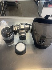 Minolta Maxxum QT Si 35mm Film SLR Camera 35 to 80mm 75-300 Lenses Case