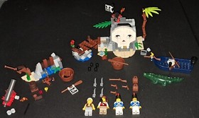 LEGO Pirates: Treasure Island (70411) And Shipwreck Defense (70409) READ INFO