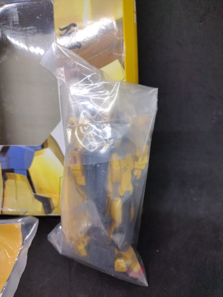 MSN- 00100 Hyaku -Shiki 1/200 Scale Bandai - Image 3 of 4