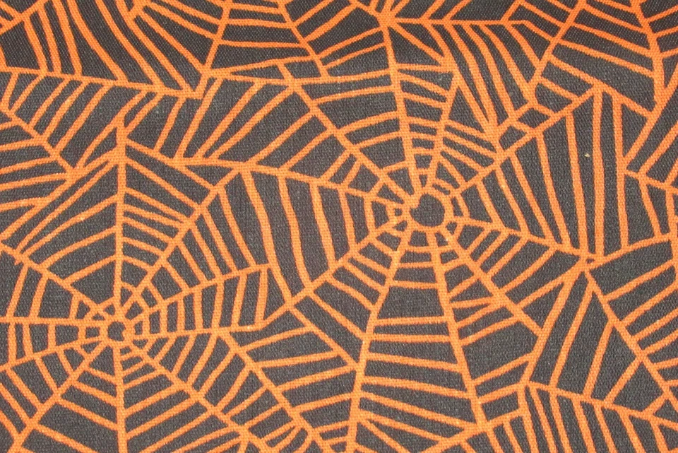Tela Country 100% Algodón Yardage Halloween Naranja Araña Telas en Negro Foto 2 de 4