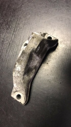 BMW 1 (E81/E87) 2009 Diesel Kraftstoffpumpenhalter 7804376