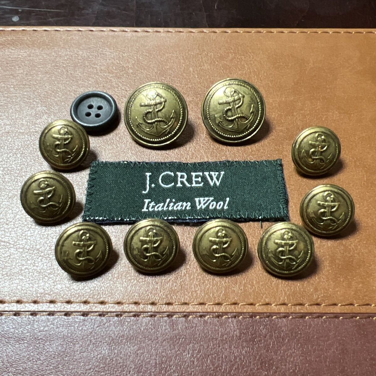 J Crew Gold Replacement Buttons 8 Cuff 2 Chest Lot of 11 J Crew Gold Replacement Buttons 8 Cuff 2 Chest Lot of 11