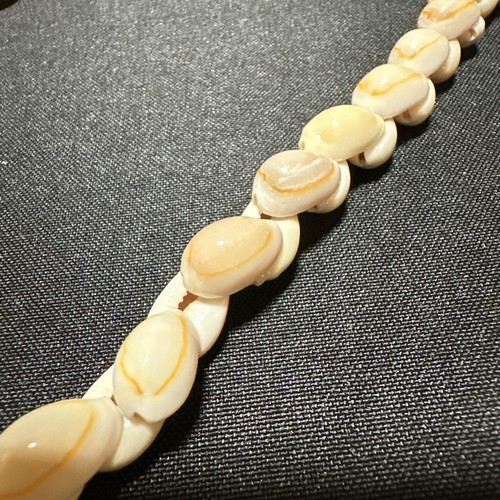 Vintage Beach Boho Polished Double Cowrie Shell Necklace 30" Unique Design - Picture 3 of 3