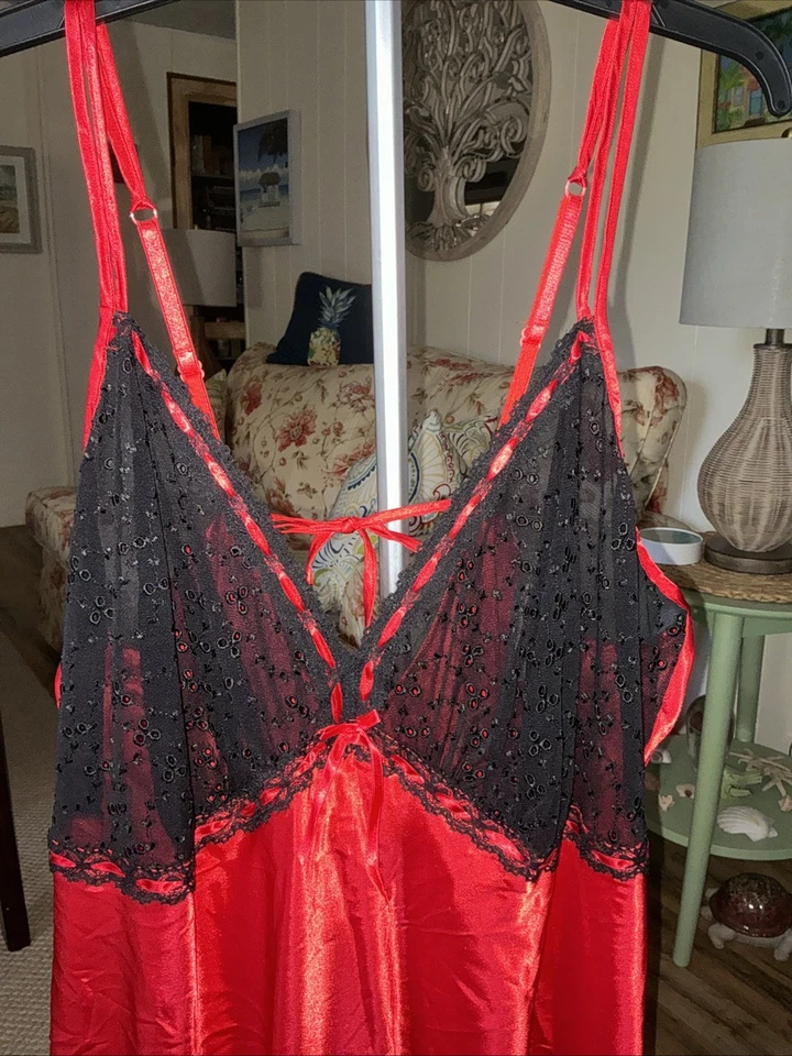 Cacique Lane Bryant Below Knee RED Satin W/BLACK Lace Chemise Babydoll 26/28 NWT - Image 3 of 4