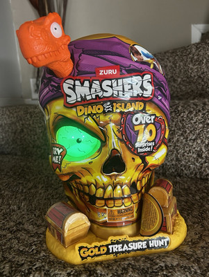 ZURU Smashers Dino Island Gold Treasure Hunt Pirate Skull Playset Egg Capsule
