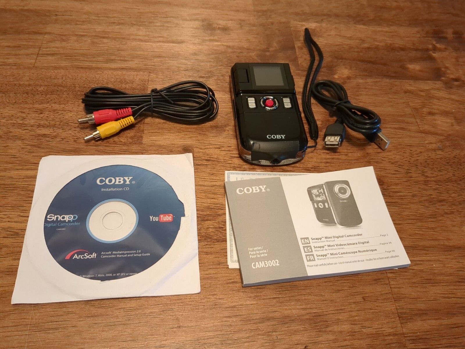 Coby Snapp Digital Camcorder Pocket Size 4X Zoom Model CAM3002 Parts Only 