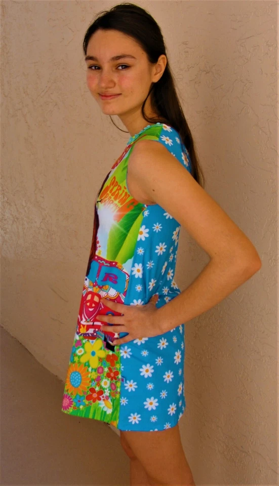 Gorgeous European "Rozalita Senoritas" Girls Summer Dress in size 10-12/152 sm. - Photo 4/4