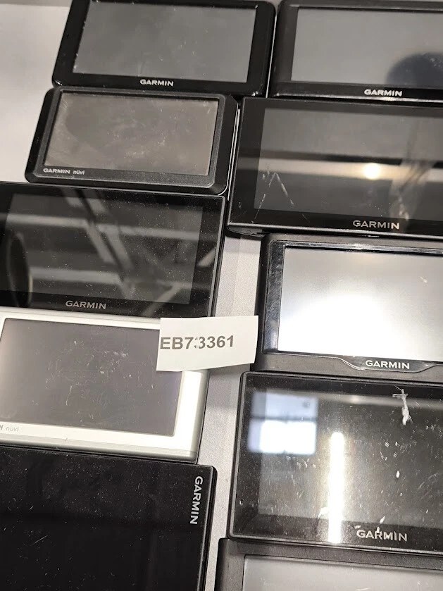 Set Mit 10 Garmin Geräte - Nicht Aktiv, Zerkratzt, Nein Zubehör - Bild 3 von 4