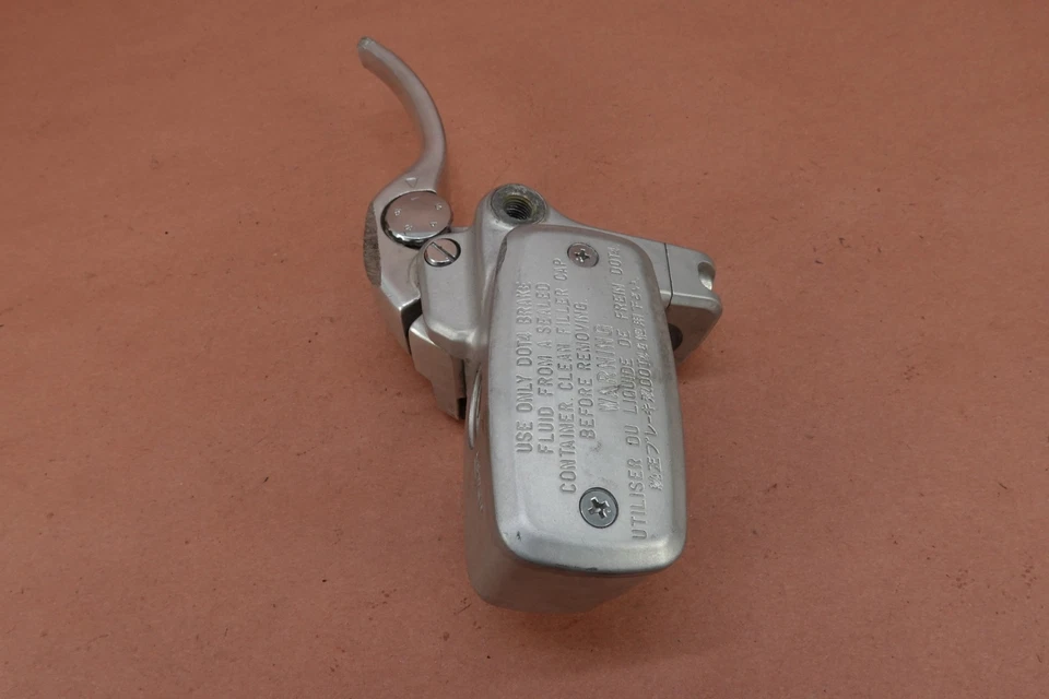 Cilindro maestro de freno delantero derecho Suzuki Boulevard 800 M50 VZ800 2005-2009 Foto 4 de 4