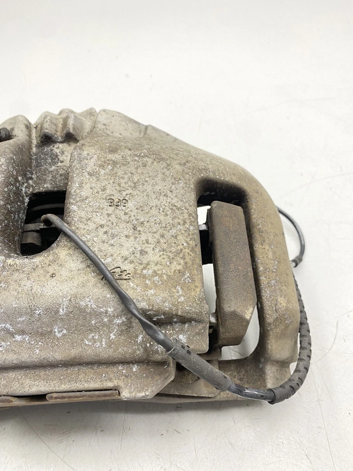 BMW 750Li F01 F02 FRONT LEFT DRIVER SIDE BRAKE CALIPER OEM 2010 - 2015 - Image 3 of 4