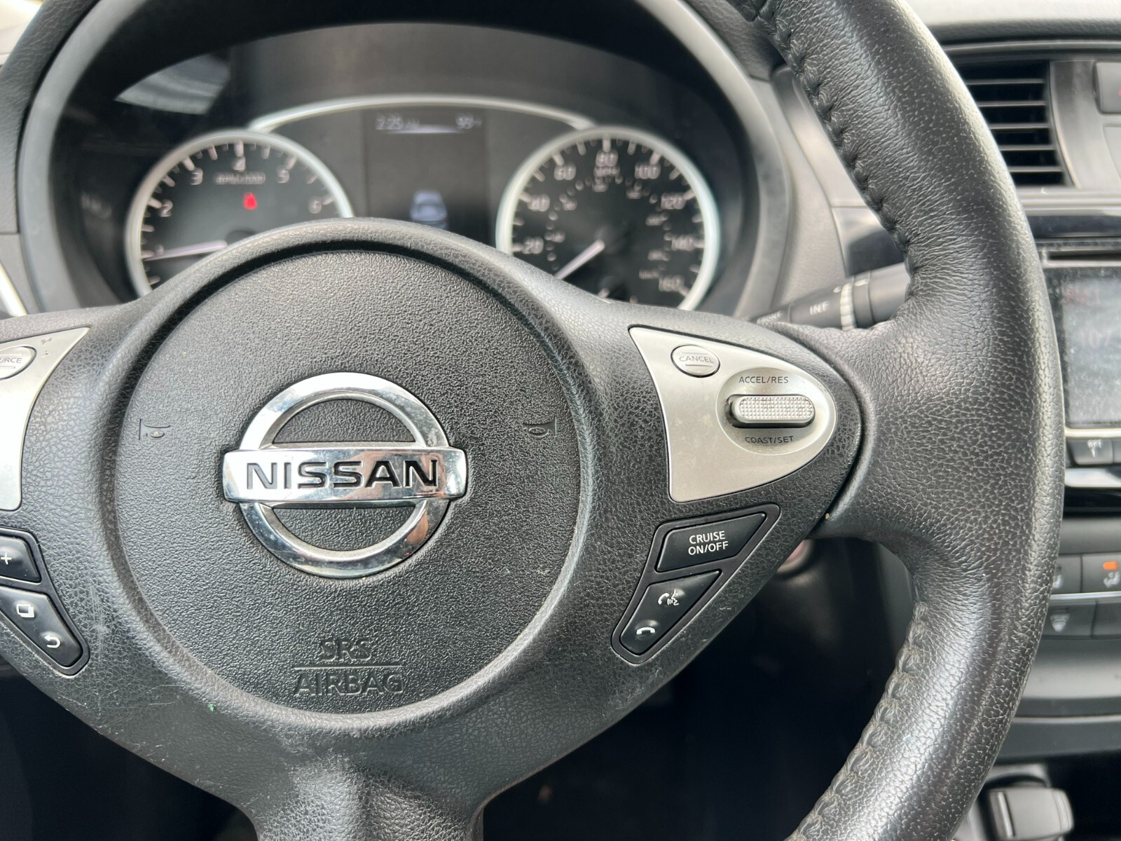 Nissan Sentra - Image 21