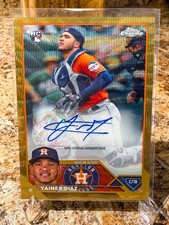 2023 Topps Chrome Update Auto Gold Wave Refractor Yainer Diaz 11/50