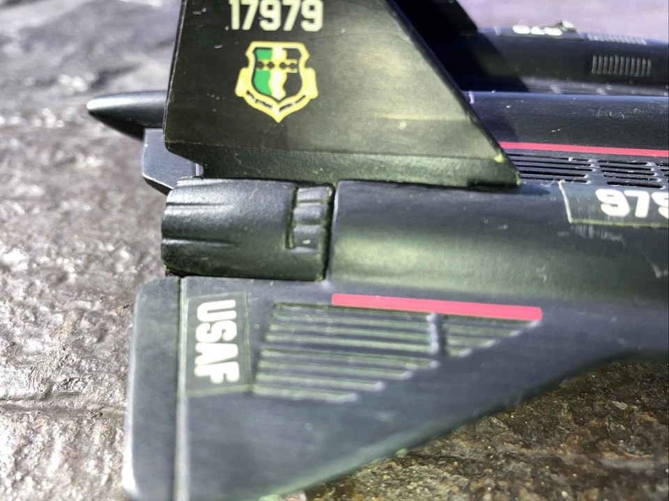 Винтажный литой военный самолет ERTL Lockheed SR-71 Blackbird 1980-е 10 дюймов - Изображение 3 из 4