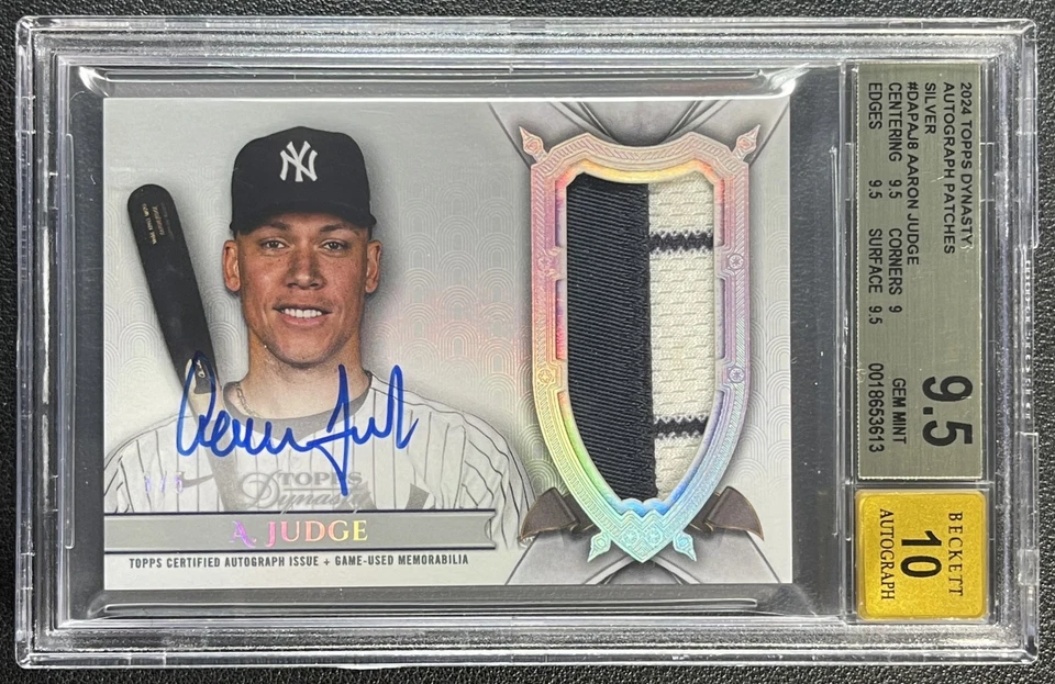 PARCHE AARON JUDGE BGS 9.5 2024 TOPPS DINASTÍA USADO EN JUEGOS AUTOMÁTICO PLATEADO 3/5 YANKEES