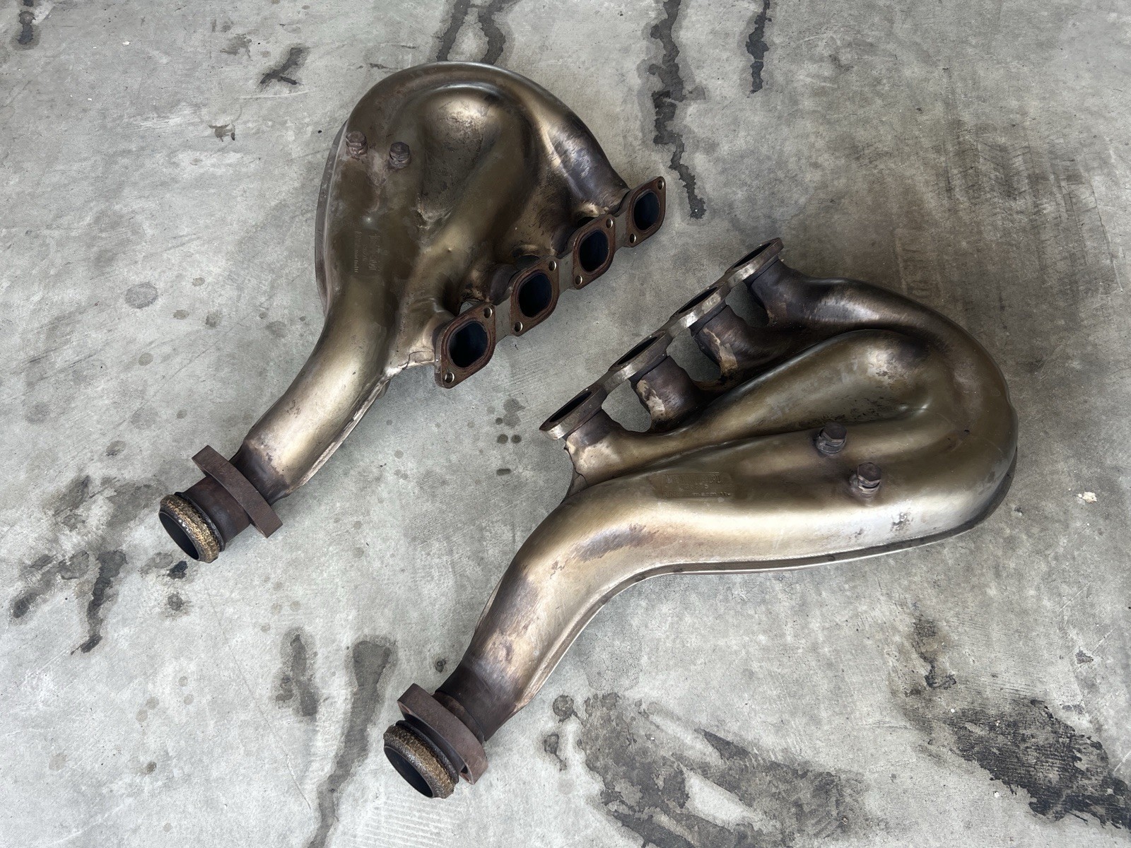 Ferrari 348 GTB Left Exhaust manifold P/N 136275