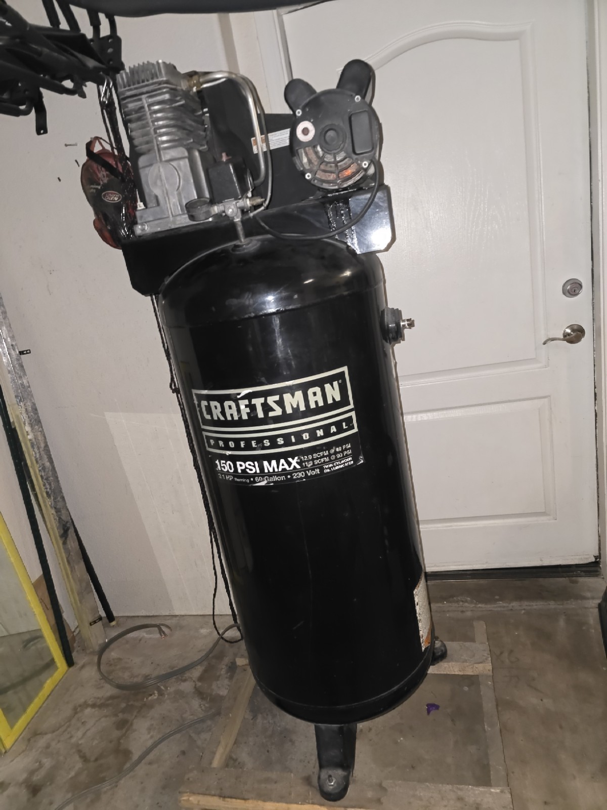 Model 921.16476 3.1-hp  230v 1-phase 150 Max Psi