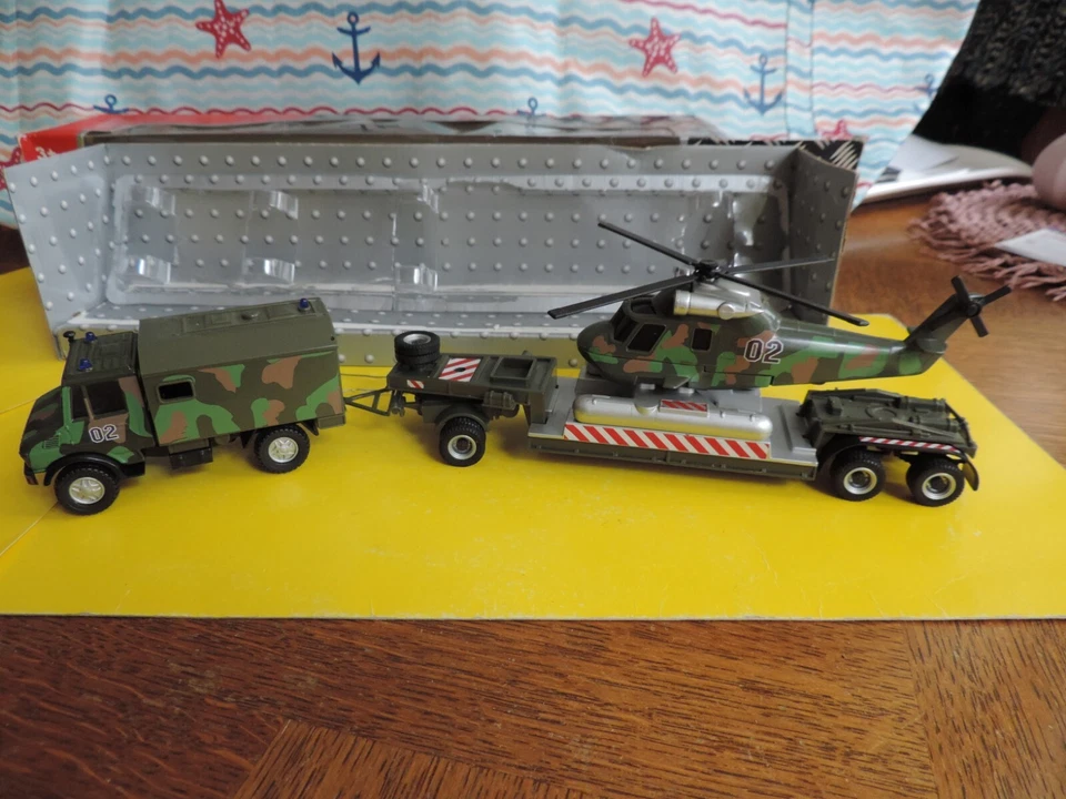 Cararama Mercedes Unimog militaire - Photo 2/4