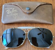 LOOK VTG Bausch  Lomb Ray-Ban Sunglasses, Close Ups, Leather Case, Made in USA