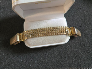 VINTAGE GOLD TONE MESH SWEATER SCRAF CLIP -Mesh Chain Clip