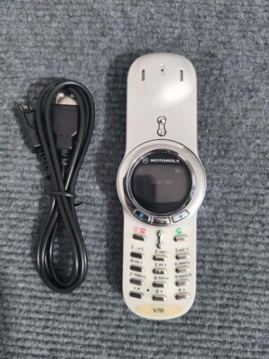 Motorola V70 Unlocked GSM Rotatable 100% Original vintage cell