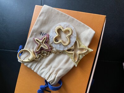 ルイヴィトン LOUISVUITTON  チャーム フェミニンで可愛らしい♡】ルイヴィトン キーチャーム (Louis Vuitton