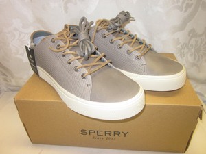 sperry plushwave sneaker
