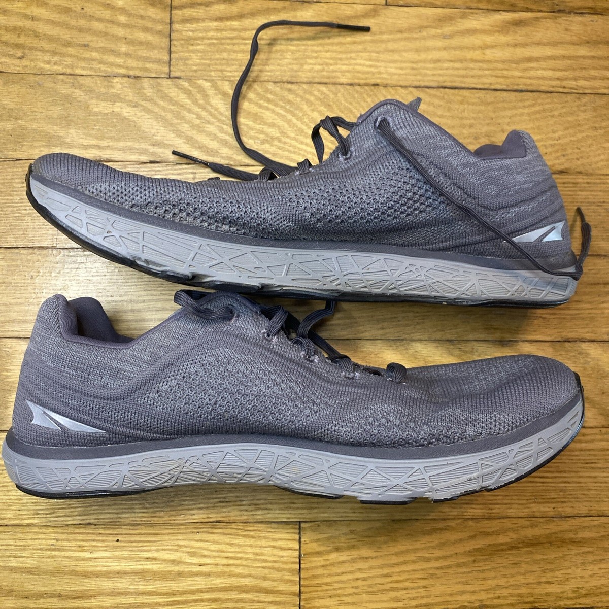Altra Escalante 2.5 Mens Grey Neutral Running Trainers Size  display picture 2