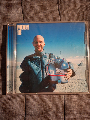 Moby - 18 CD 2002
