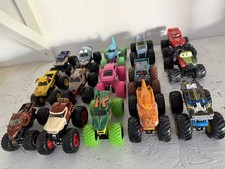 monster truck lot 1:64 Lof Of 15
