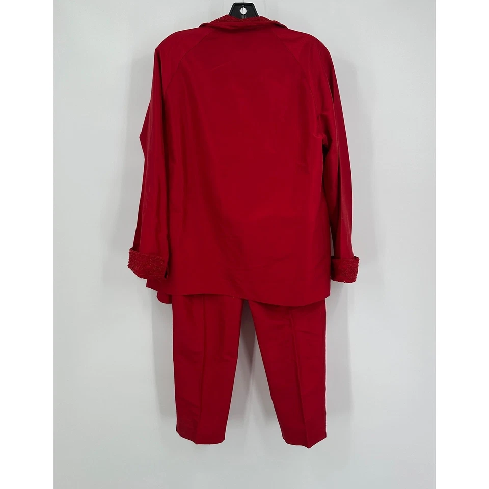 Conjunto de 2 piezas de traje pantalón de seda Bloomingdale's para mujer talla 6 con cuentas rojas glamour navideño Foto 3 de 4