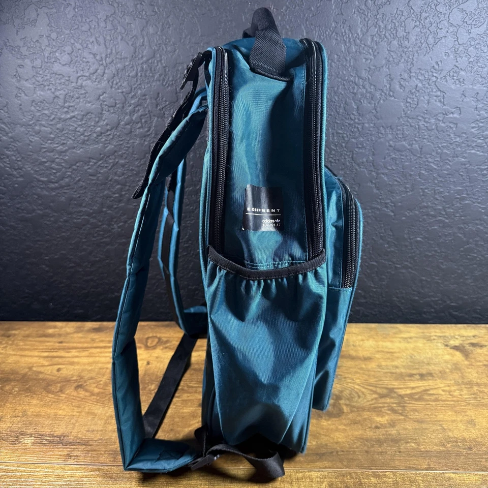 Adidas Equipamiento Mochila Verde Azulado Negro Malla Rayas Escuela Laptop Bolso Unisex Foto 3 de 4