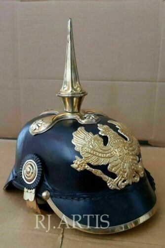 Casque Allemand Prussien Pickelhaube - Reproduction Cuir Noir Et Laiton D'Officier Impérial