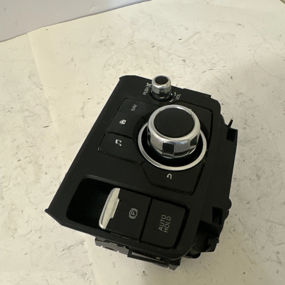 Mazda CX3 2019 control de medios interruptor de navegación OEM DM6F66CM0 Foto 3 de 4