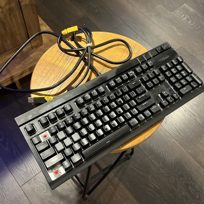 Corsair Strafe RGB Mechanical Gaming Keyboard RGP0018 MISSING 2 KEY CAPS