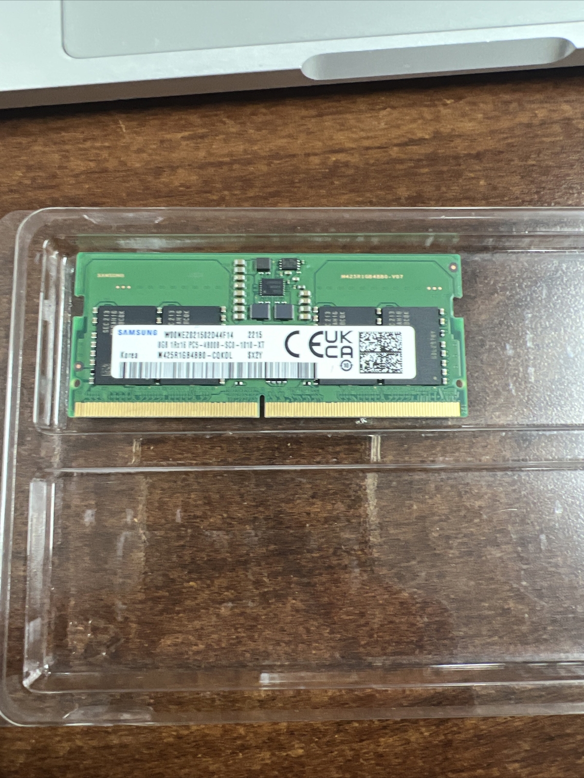 1X SK Hynix DDR5 SODIMM 8GB 1Rx16 PC5 - 4800B - SC0 - 1010 - XT ...