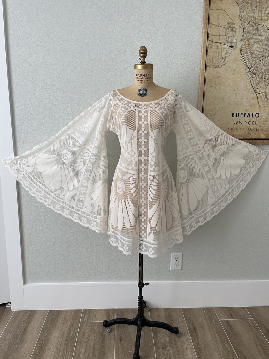 lace up back of dress Zoya Tie-Up Back Lace Maxi Dress White main image 1