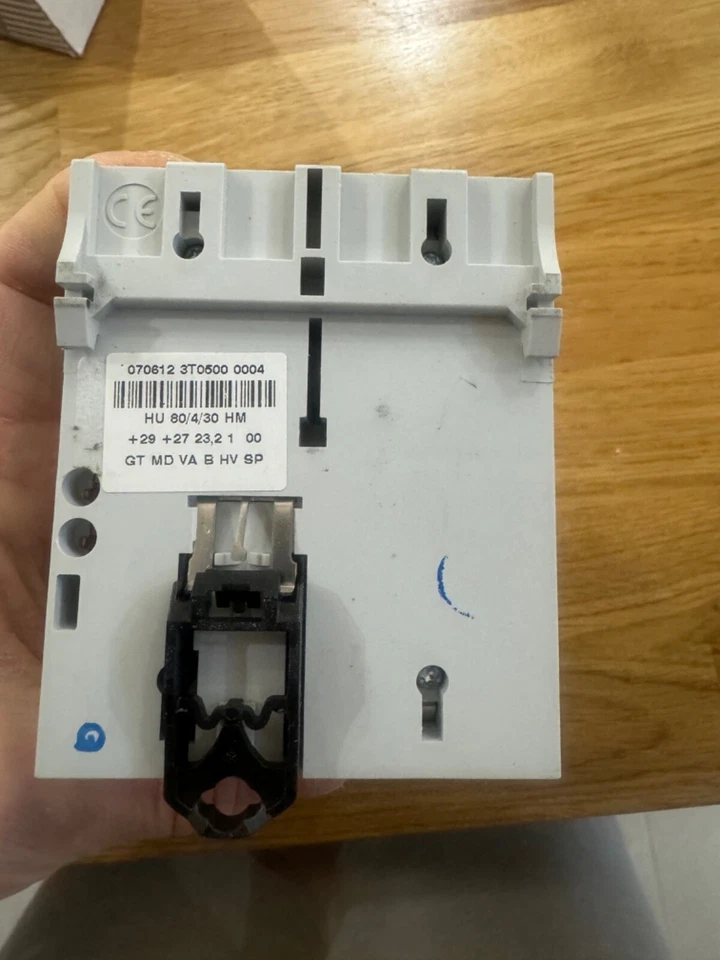 GENERAL ELECTRIC GE 40A 30MA 4 POLE RCD 604139 240/415V - Image 2 of 3