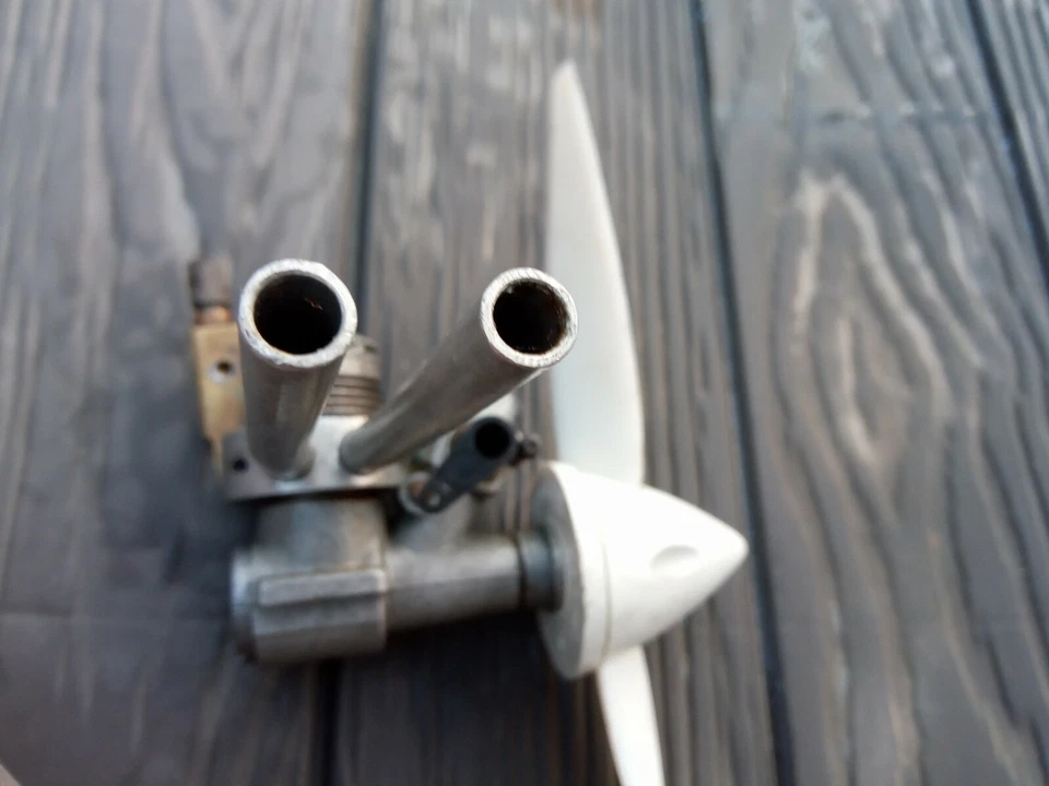 avion rc collection cipolla mk1 (no os max,no kyosho,no enya) - Photo 4/4