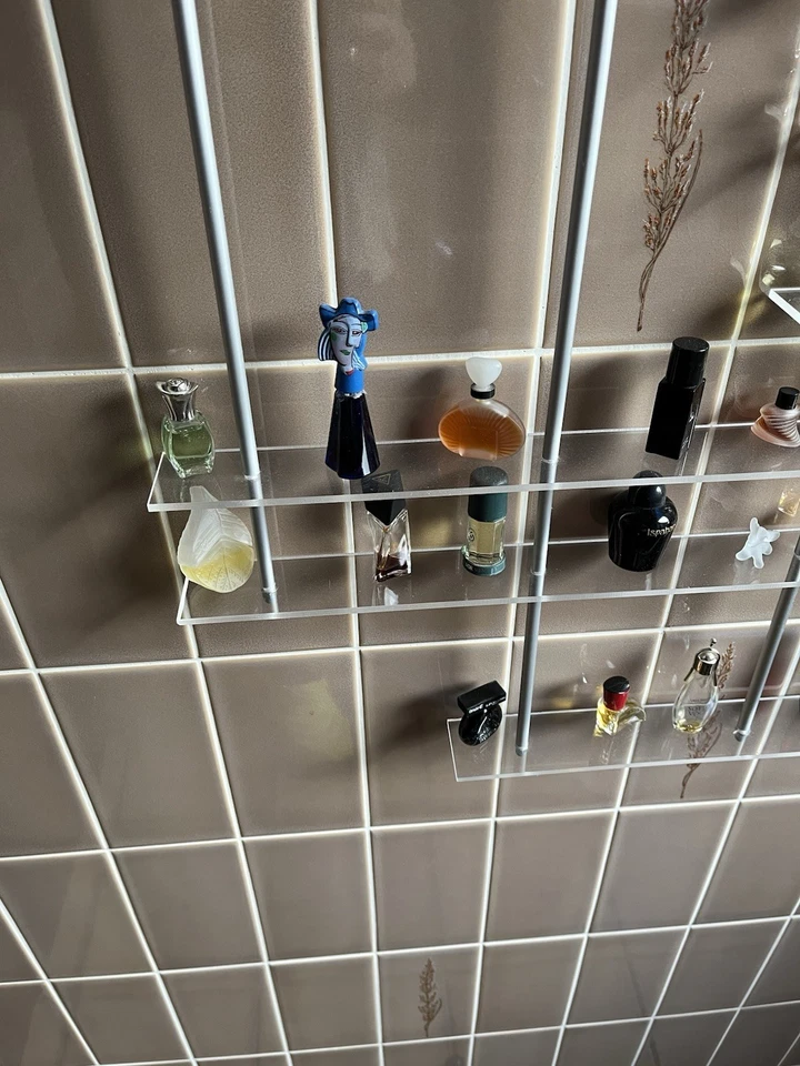 Mini Parfum Flacons Sammlung 66 Stück Miniatur Sammlung - Bild 2 von 4