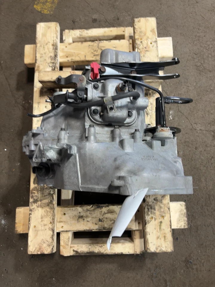 95 96 97 SATURN S SERIES Transmission Assy. Mt Manual Trans - Image 2 of 4