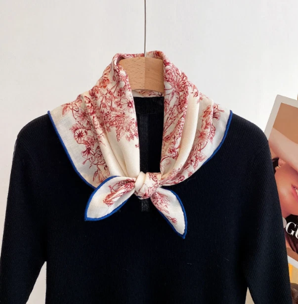 70% Cashmere 30% Silk Neckerchief Shawl 26'' Pink lace Print Bandana Scarf new