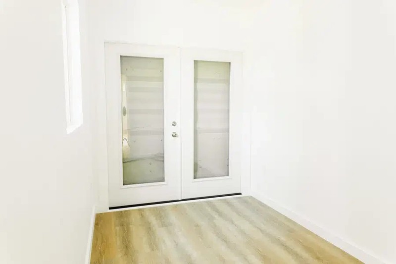 Shipping Container Home 320 sq ft, 1 bedroom with a cargo door entry. - thumbnail 6