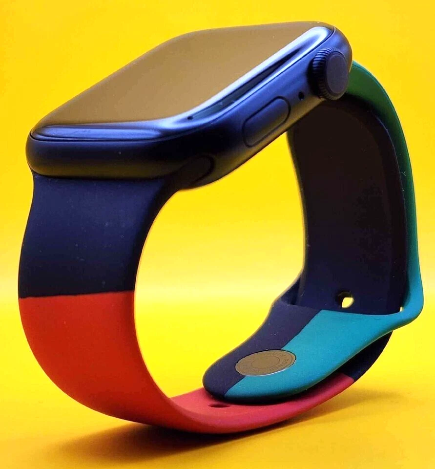 Apple Watch Series 7 45mm GPS Unlocked Midnight Black Case and
