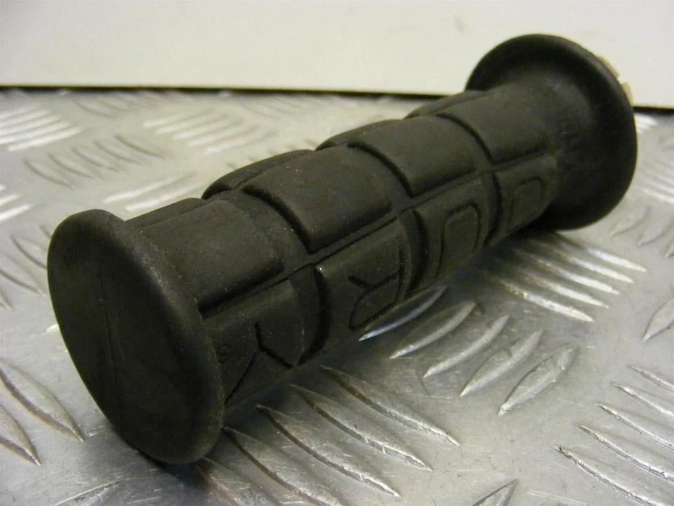 Honda CM 250 T Throttle Grip No1 1980 to 1984 CM250T CM400T A799 - Image 3 of 4