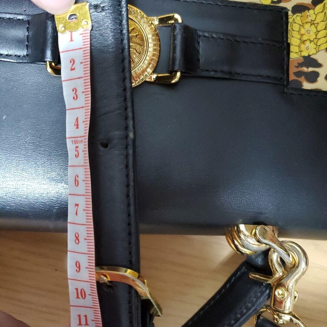GIANNI VERSACE Hand bag Shoulder Bag Sunburst Black/Yellow GIANNI VERSACE Hand bag Shoulder Bag Sunburst Black/Yellow