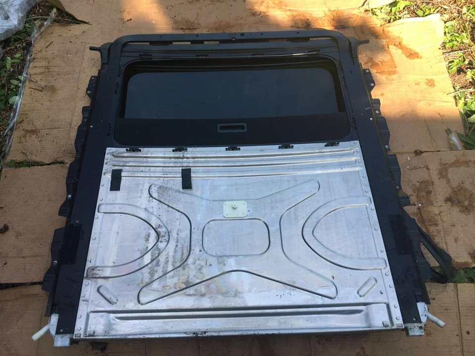 BMW 328i 2006-2011 techo corredizo techo corredizo pieza de montaje 895696913 OEM. Foto 2 de 4