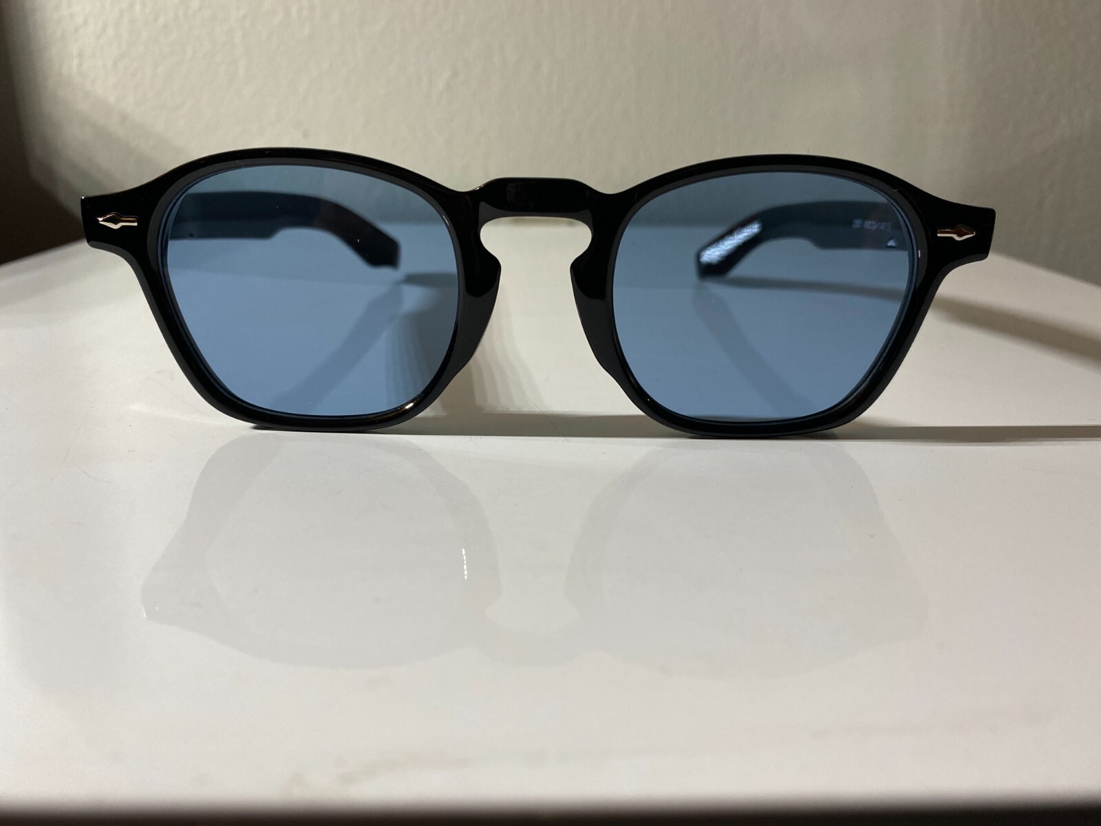 Scholar Black Frame Blue Lens Men’s Stylish Sunglasses