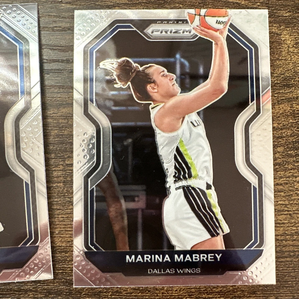 Marina Mabrey 4 Card Lot - 2x 2021 Prizm WNBA #15, 2x 2022 Revolution WNBA #15 - Image 4 of 4